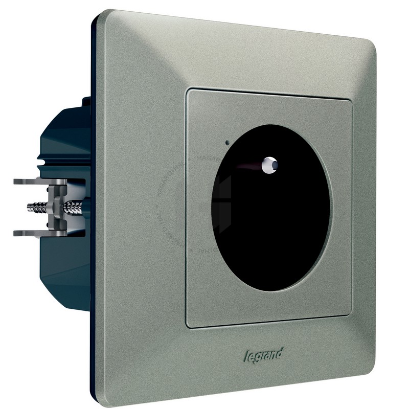 Zásuvka smart Valena Life s Netatmom 752393 16A/230V hliník